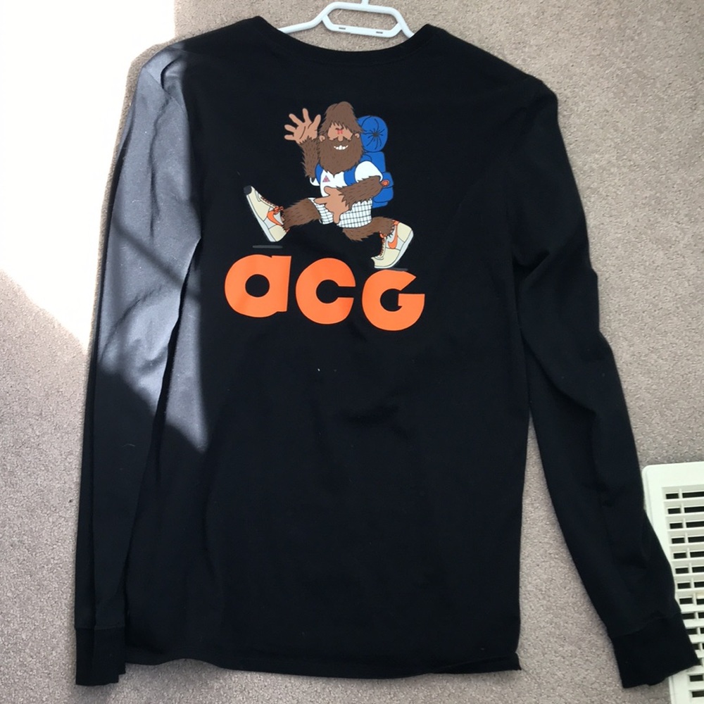 ACG NIKE long sleeve shirt men’s medium
